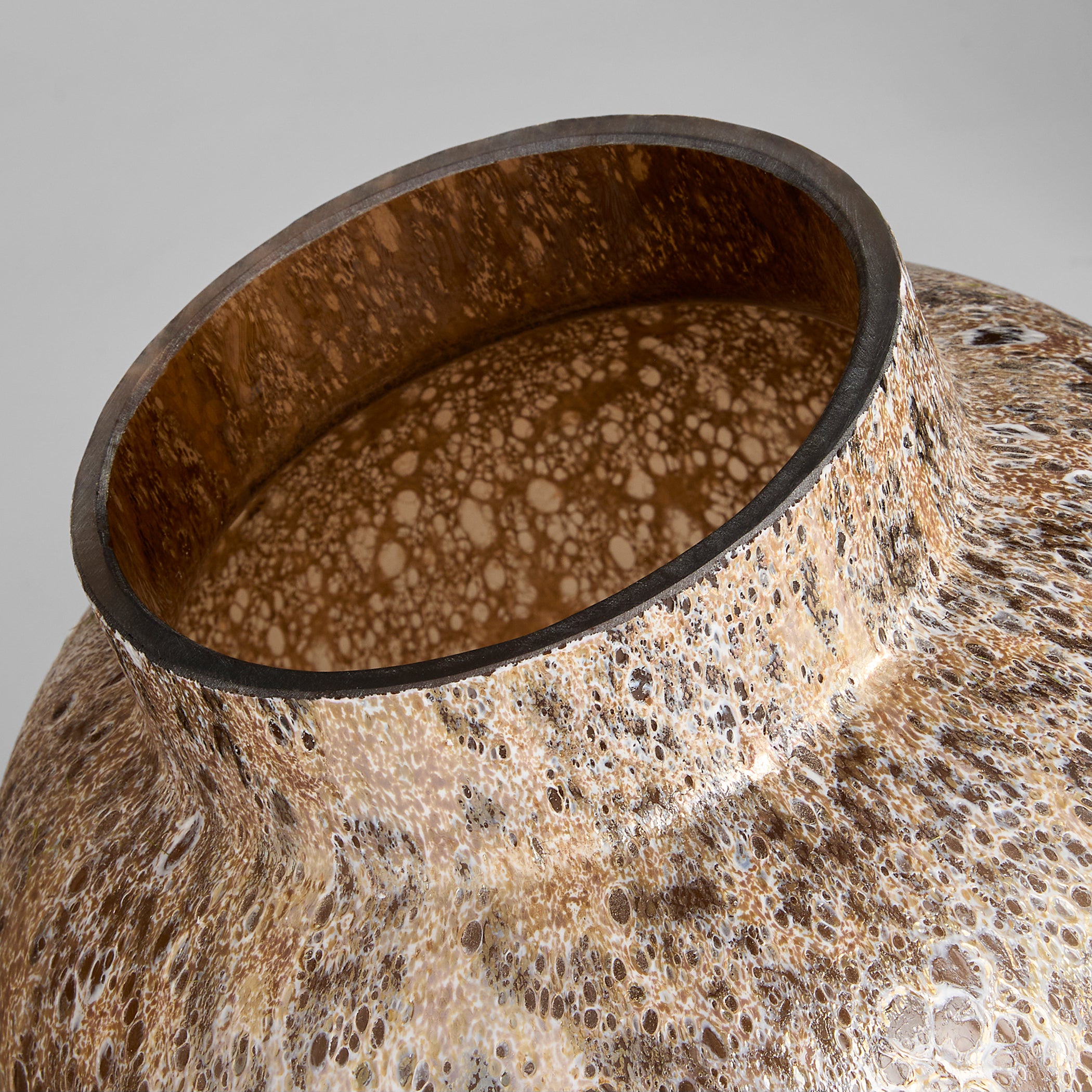 Callisto Vase in Amber Brown