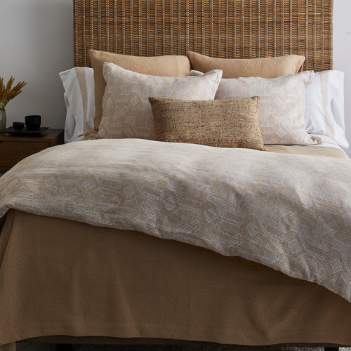 Great Hall Queen Coverlet Set in Sand