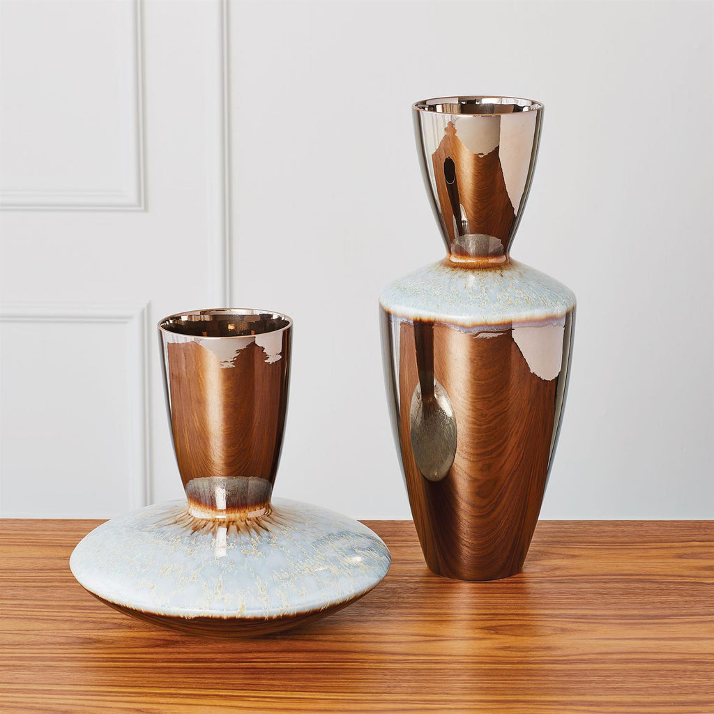 Marta's Vase in Bronze Reactive Blue