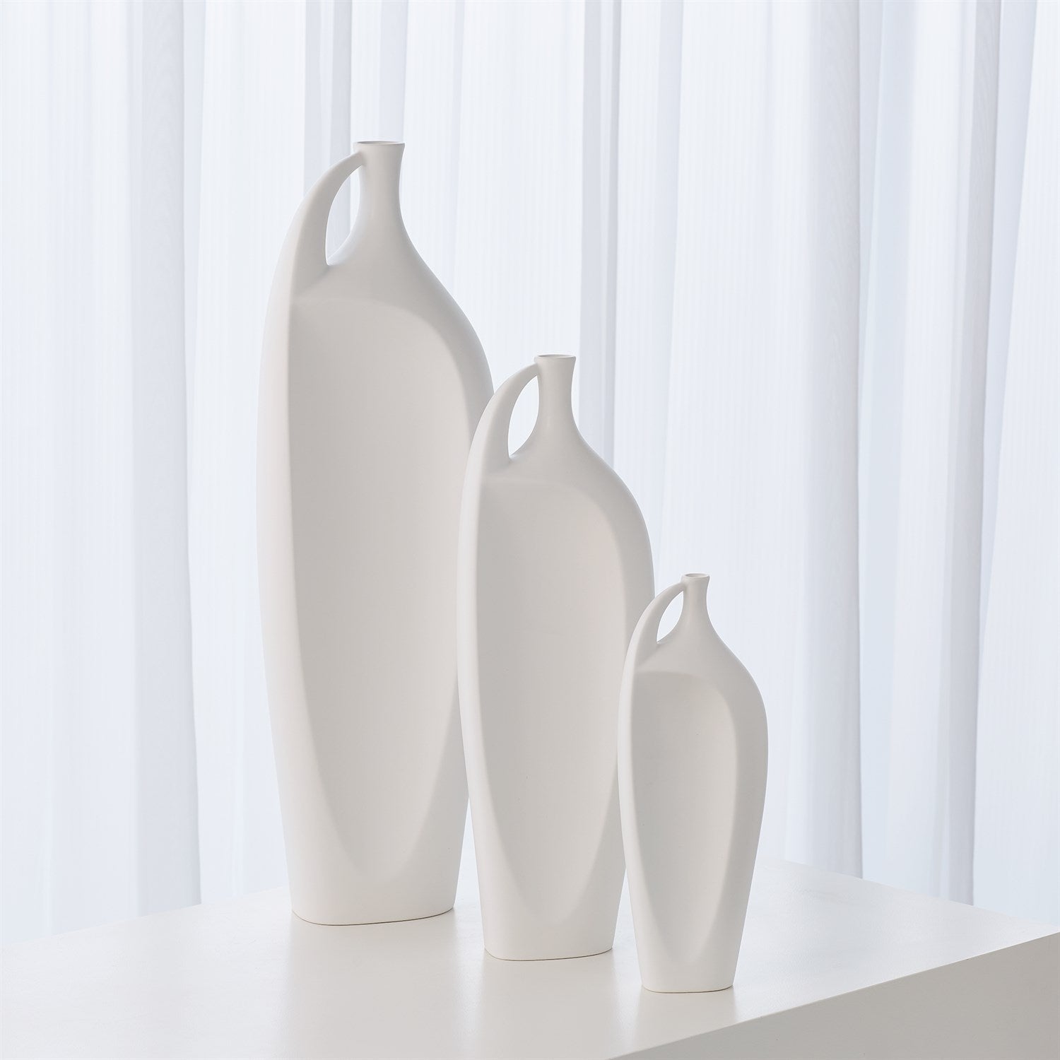 Indentation Vase in Matte White