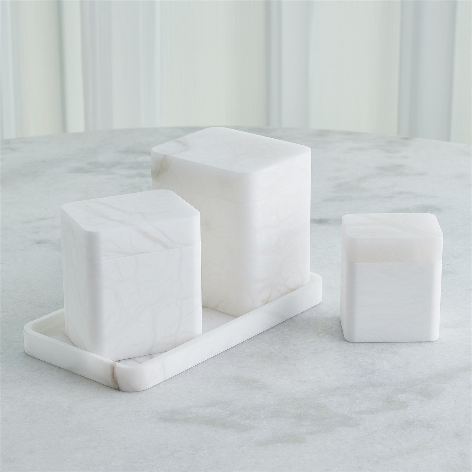 Raggio Alabaster Box-White