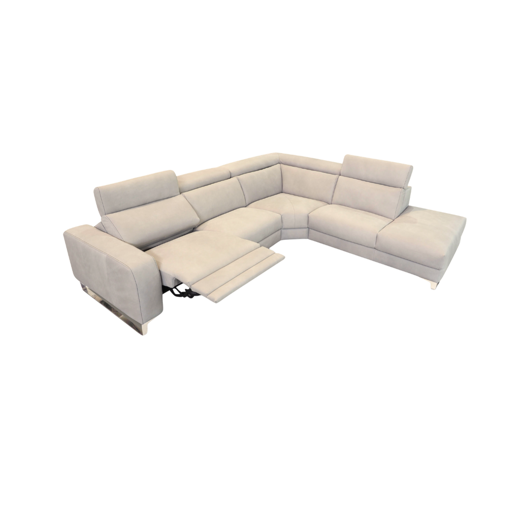 Lory Power Sectional with Meridian