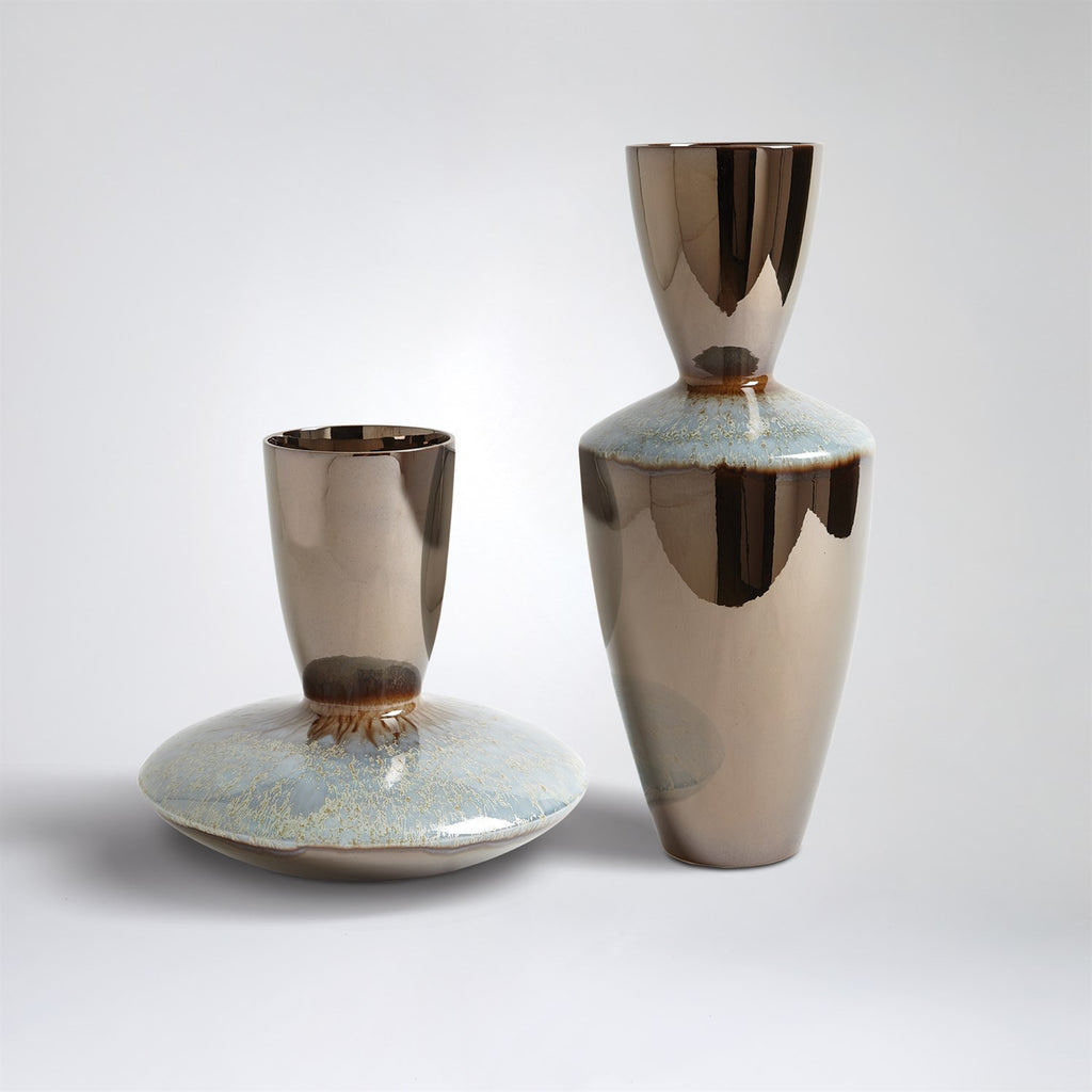 Marta's Vase in Bronze Reactive Blue