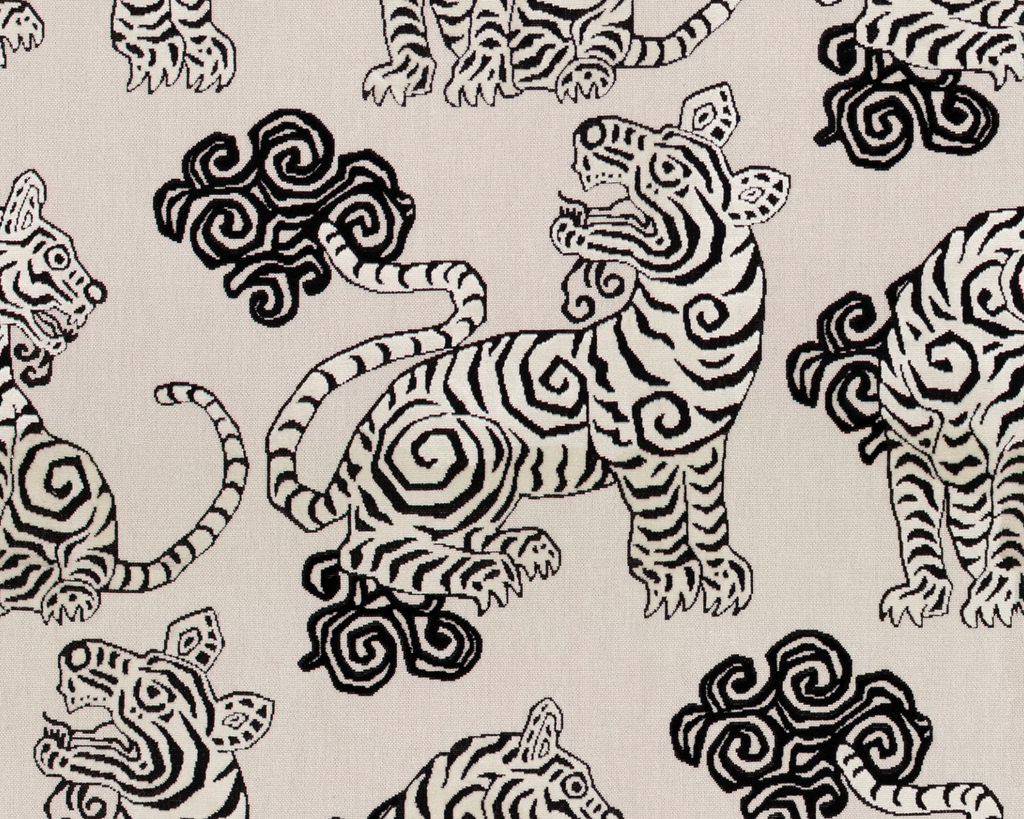 F485-01 Lounge Chair