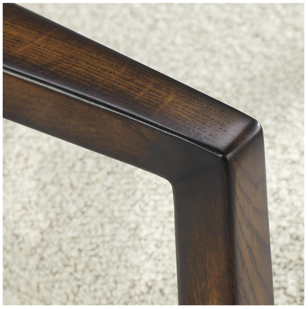 Pointe Armchair